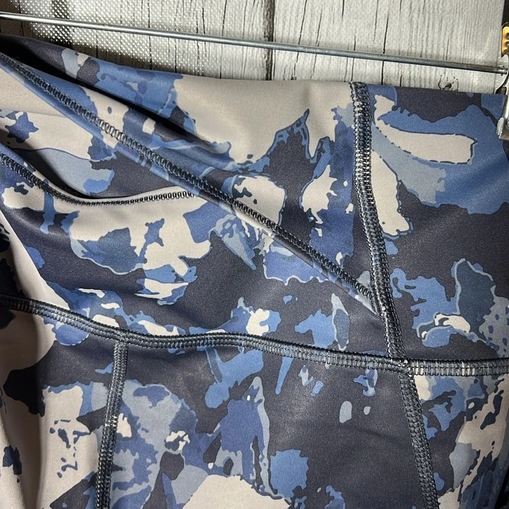 Duluth Noga Sculpting Printed Leggings Size Small
